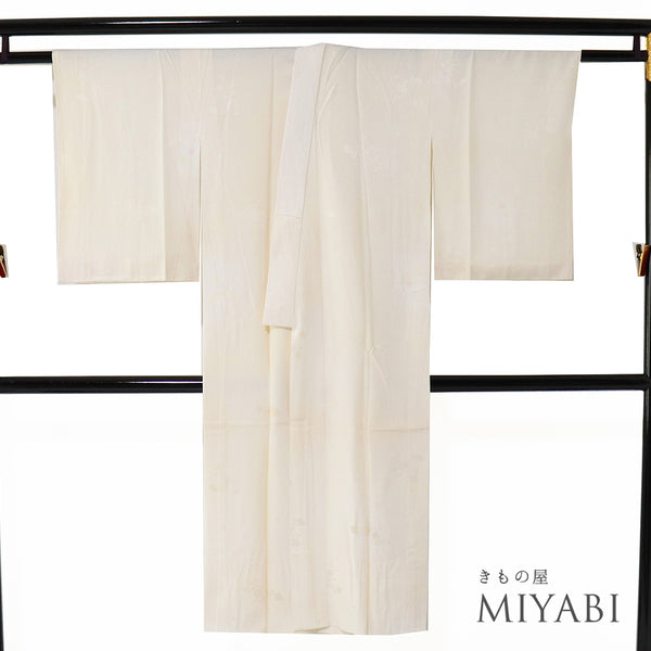 長襦袢 リサイクル 長襦袢 身丈128.7cm 裄64.8cm 袷 蝶に桜模様の地紋 ベージュ Mサイズ しつけ糸 正絹 Aランク