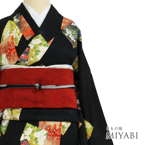 小紋 リサイクル 身丈157.2cm 裄65.8cm 袷 色紙 箔 ブラック Mサイズ お洒落 正絹 広衿 Sランク