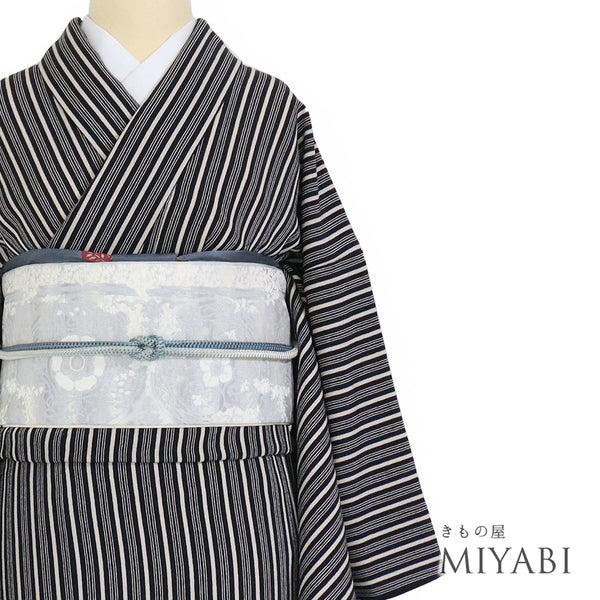 小紋 リサイクル 身丈165.5cm 裄66.4cm 袷 縞柄 ブラック LLサイズ お洒落 カジュアル 不明 広衿 Sランク