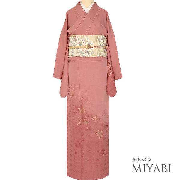 訪問着 リサイクル 身丈166cm 裄69cm 袷 オリエンタル柄 鳳凰柄 花唐草柄 作家物 ピンク LLサイズ セミフォーマル お洒落 落款 証紙 しつけ糸 正絹 広衿 Sランク