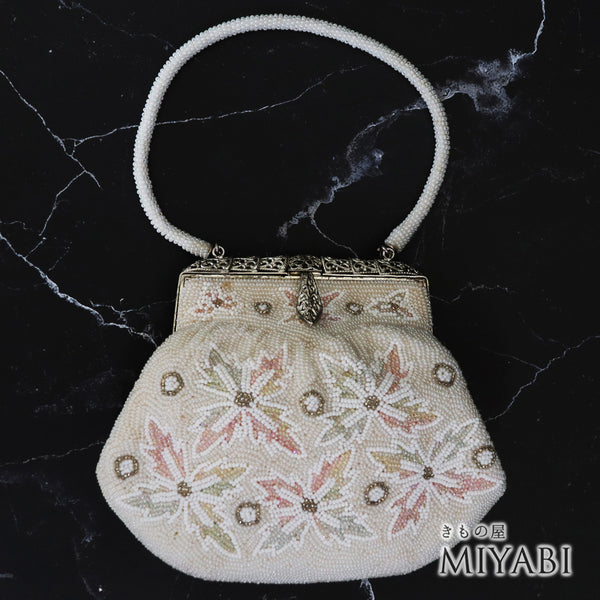 バッグ リサイクル カジュアル アイボリー ビーズ Bランク 花柄 横幅18cm 高さ14cm マチ5cm