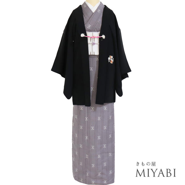 黒羽織 リサイクル 身丈77.5cm 裄64.4cm 袷 和本や花丸柄 刺繍 黒絵羽 ブラック Sサイズ フォーマル 正絹 Sランク