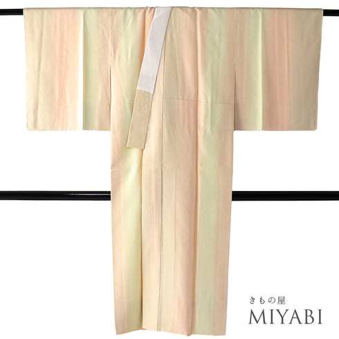 長襦袢 リサイクル 長襦袢 身丈127.8cm 裄65.6cm 袷 縦ぼかし オレンジ Mサイズ カジュアル しつけ糸 正絹 Sランク