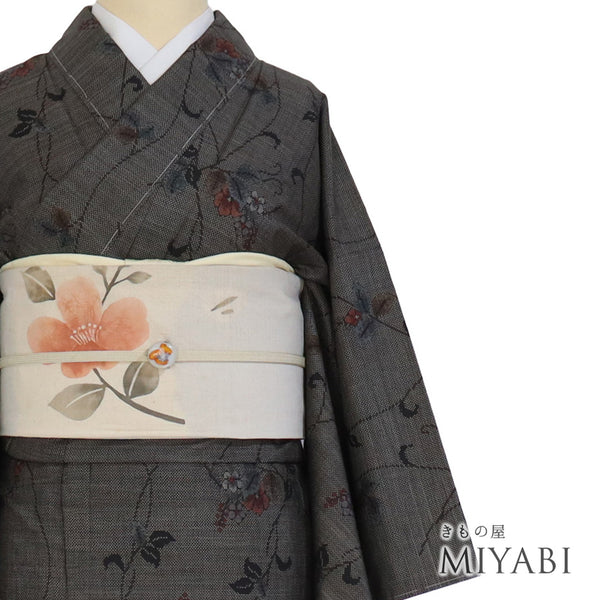 紬 リサイクル 身丈155.8cm 裄63.6cm 袷 花柄 韓国産大島紬 ブラック Mサイズ お洒落 カジュアル しつけ糸 正絹 広衿 Sランク