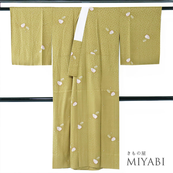 長襦袢 リサイクル 身丈128.8cm 裄66cm 袷 ぽっくりや桜柄 地紋 後身頃居敷当て付き イエロー Mサイズ お洒落 正絹 Sランク