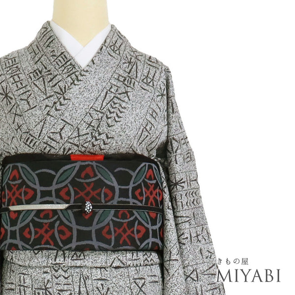 小紋 リサイクル 身丈163cm 裄66.8cm 袷 古代文字風柄 小原敏 グレー Lサイズ お洒落 カジュアル 正絹 広衿 Sランク