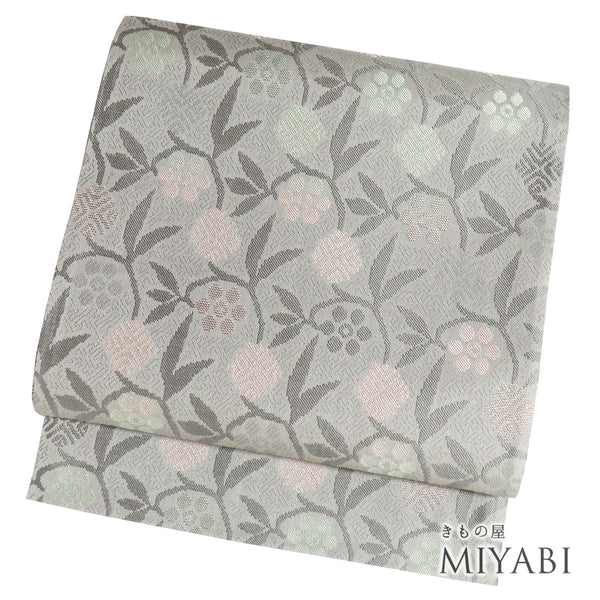 袋帯 リサイクル 帯丈448cm 六通 草花模様 グレー Mサイズ 正絹 Sランク お洒落