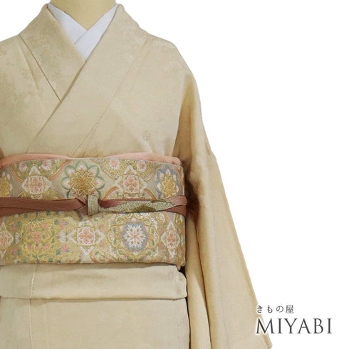 色無地 リサイクル 身丈164cm 裄65.6cm 袷 花柄 アイボリー Lサイズ セミフォーマル お洒落 一つ紋 正絹 広衿 地紋あり Sランク