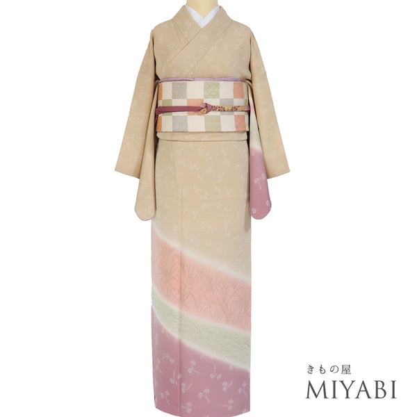 訪問着 リサイクル 身丈156cm 裄64.4cm 袷 草花柄 ベージュ Mサイズ セミフォーマル お洒落 一つ紋 正絹 広衿 Sランク