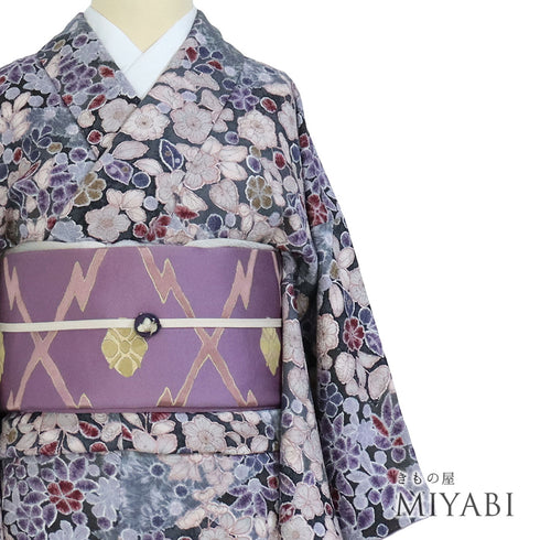 小紋 リサイクル 身丈159cm 裄62.8cm 袷 辻ヶ花模様 地紋 グレー Mサイズ お洒落 カジュアル 証紙 しつけ糸 正絹 広衿 Sランク