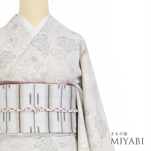 紬 リサイクル 身丈152cm 裄62.8cm 袷 御所車に花柄 ベージュ Sサイズ カジュアル お洒落 しつけ糸 正絹 広衿 Aランク