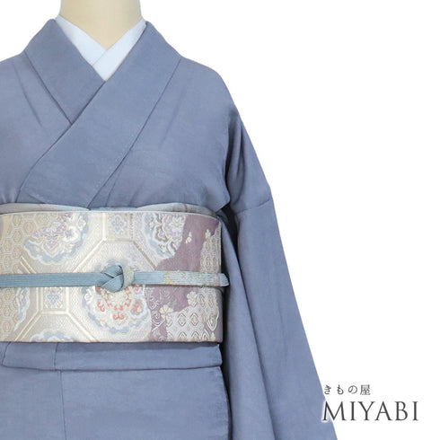 色無地 リサイクル 身丈157.8cm 裄64cm 袷 ブルー Mサイズ セミフォーマル お洒落 一つ紋 正絹 広衿 地紋あり Sランク