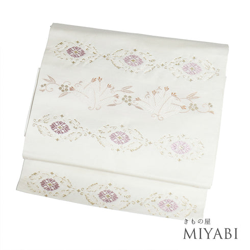 名古屋帯 リサイクル 帯丈365.5cm 六通 松葉柄 ホワイト Mサイズ 正絹 Sランク お洒落