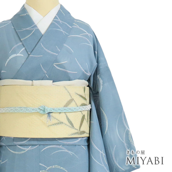 小紋 リサイクル 夏着物 身丈160.3cm 裄63.6cm 絽 露芝柄 既製品 ブルー Mサイズ お洒落 カジュアル ポリエステル 洗える着物 広衿 Sランク
