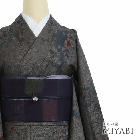 大島紬 リサイクル 身丈157.8cm 裄65cm 袷 花枝柄 ブラウン Mサイズ お洒落 カジュアル 証紙 正絹 広衿 Sランク