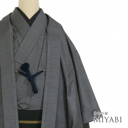 アンサンブル 男物 リサイクル 身丈134.5cm 裄66.4cm 羽織丈86cm 袷 草木染め 紬 グリーン SSサイズ お洒落 カジュアル 証紙 しつけ糸 正絹 棒衿 新品・未使用品