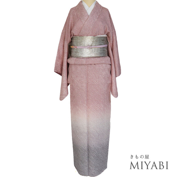 訪問着 リサイクル 身丈162cm 裄67.2cm 袷 段ぼかし柄 絞りぼかし パールトーン加工 ピンク Lサイズ お洒落 正絹 広衿 Sランク