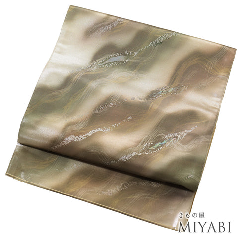 袋帯 リサイクル 帯丈438cm 六通 流水柄 斜めぼかし 螺鈿細工 ゴールド Mサイズ 正絹 Bランク お洒落