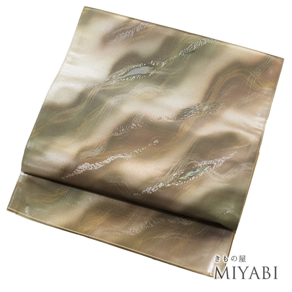 袋帯 リサイクル 帯丈438cm 六通 流水柄 斜めぼかし 螺鈿細工 ゴールド Mサイズ 正絹 Bランク お洒落