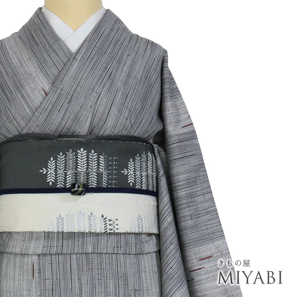 紬 リサイクル 身丈160.2cm 裄64cm 袷 白鷹山 ぜんまい糸 縞柄 パールトーン加工 グレー Mサイズ お洒落 カジュアル 証紙 しつけ糸 正絹 広衿 Sランク