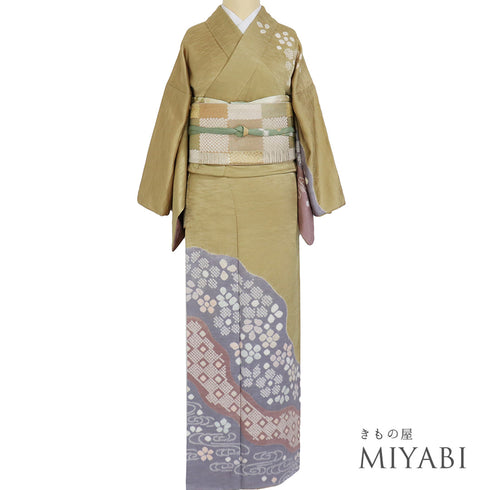 訪問着 リサイクル 身丈159cm 裄65cm 袷 観世水 花柄 部分絞り ベージュ サイズ セミフォーマル お洒落 一つ紋 正絹 広衿 Sランク