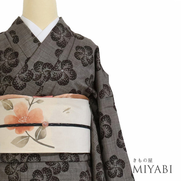 紬 リサイクル 身丈163cm 裄66.8cm 袷 ねじり梅柄 ブラウン Lサイズ お洒落 カジュアル 正絹 広衿 Sランク