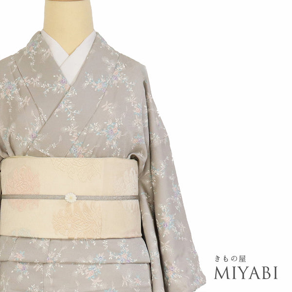 小紋 リサイクル 身丈158.5cm 裄63cm 袷 小花柄 地紋 グレー Mサイズ お洒落 しつけ糸 正絹 広衿 Aランク