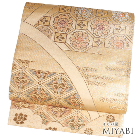 袋帯 リサイクル 帯丈426cm 六通 蜀江に流水やかすみ柄 プラチナ箔二重織 ゴールド Sサイズ 正絹 Sランク フォーマル セミフォーマル