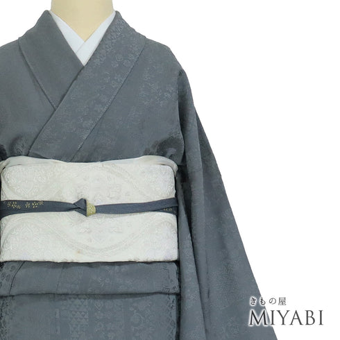 色無地 リサイクル 身丈165cm 裄68cm 袷 短冊寄柄 グレー Lサイズ セミフォーマル お洒落 一つ紋 正絹 広衿 地紋あり Aランク