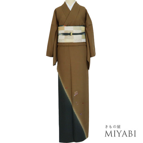 訪問着 リサイクル 身丈169.5cm 裄66.4cm 袷 打出の小槌や小花柄 刺繍 ブラウン LLサイズ お洒落 正絹 広衿 Aランク