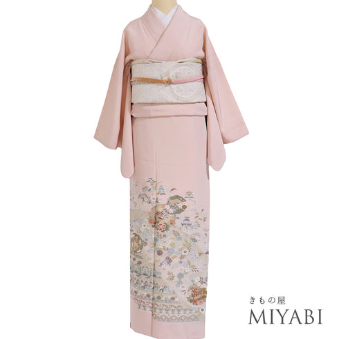 色留袖 リサイクル 身丈156.5cm 裄64.4cm 袷 箔加工 花丸 鳳凰 吉祥文様 比翼無し ピンク Mサイズ フォーマル 正絹 広衿 Sランク
