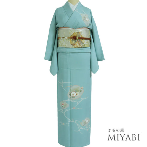 付下げ リサイクル 身丈158.5cm 裄64cm 袷 椿に梅や菊柄 金駒刺繍 箔 パールトーン加工 ブルー Mサイズ お洒落 正絹 広衿 Sランク