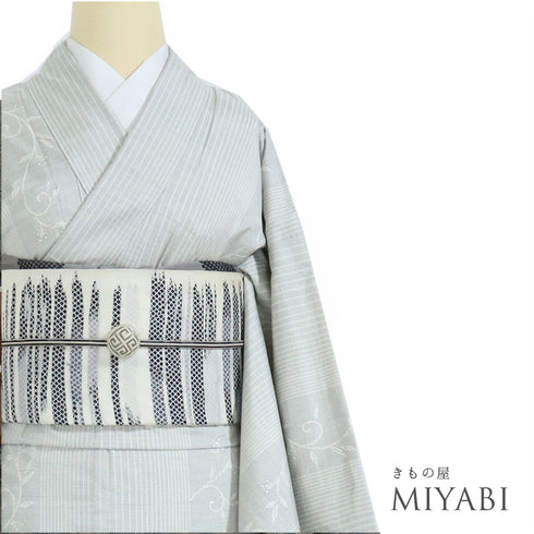 大島紬 リサイクル 身丈160.5cm 裄65.6cm 袷 白大島 縞模様 蔓草柄 ホワイト Lサイズ お洒落 カジュアル 証紙 正絹 広衿 Sランク