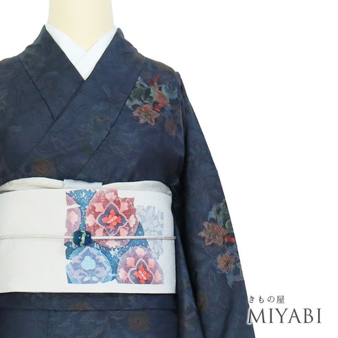 大島紬 リサイクル 身丈164.7cm 裄67.6cm 袷 草花柄 藤絹織物 ネイビー Lサイズ お洒落 カジュアル しつけ糸 正絹 広衿 Sランク