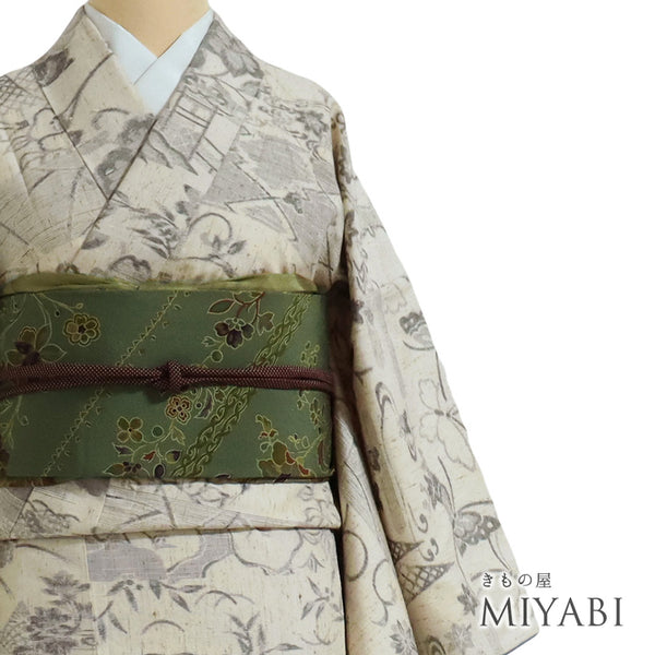 紬 リサイクル 身丈168.8cm 裄66.2cm 袷 花柄 蝶柄 ガード加工 アイボリー LLサイズ お洒落 カジュアル 正絹 広衿 Sランク