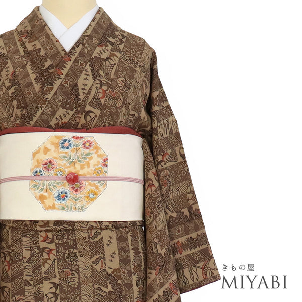 小紋 リサイクル 身丈155.2cm 裄63cm 袷 寄せ柄 ブラウン Sサイズ お洒落 カジュアル 正絹 広衿 Aランク