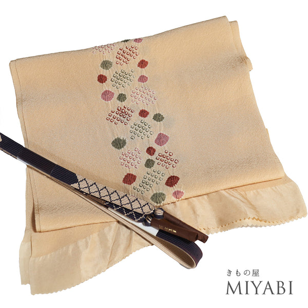 帯締め・帯揚げセット リサイクル 平組紐 ちりめん ベージュ 正絹 新品・未使用品 縦縞に絞り柄