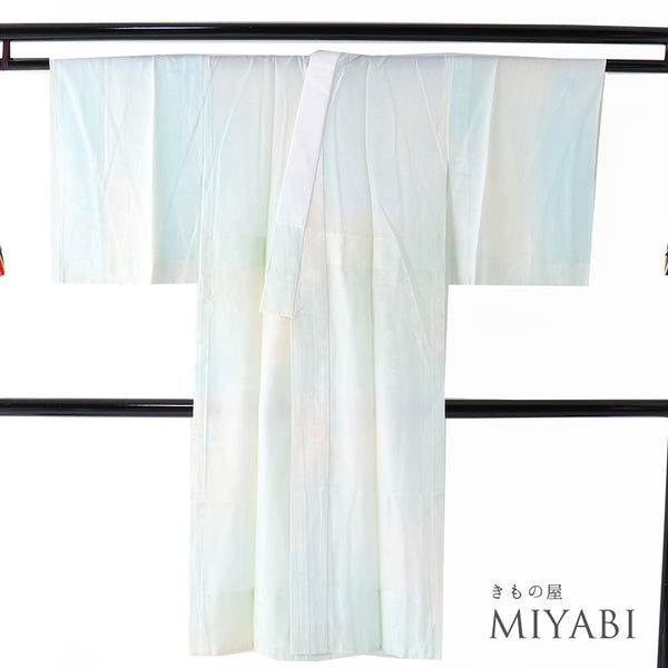 長襦袢 リサイクル 長襦袢 身丈125.5cm 裄63.8cm 袷 和傘の地紋 ぼかし 後身頃居敷当て付き ブルー Sサイズ しつけ糸 ポリエステル 洗える着物 袖無双 Sランク