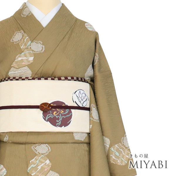 小紋 リサイクル 身丈151.8cm 裄63.4cm 袷 地紋 ブラウン Sサイズ お洒落 カジュアル 正絹 広衿 Sランク