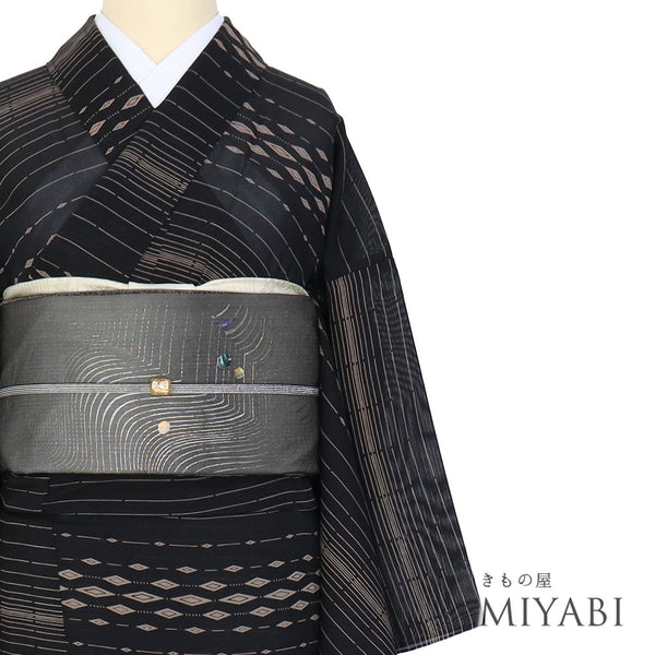 小紋 リサイクル 夏着物 身丈162.5cm 裄66.8cm 夏物 デザイン菱柄 ブラック Lサイズ カジュアル しつけ糸 不明 広衿 Sランク