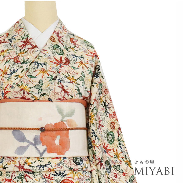 小紋 リサイクル 身丈155.5cm 裄64cm 袷 花柄 菊柄 アイボリー Mサイズ お洒落 正絹 広衿 Sランク