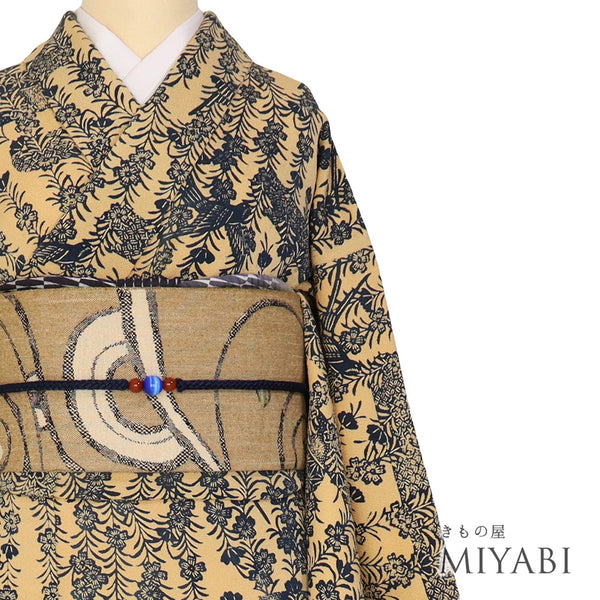 小紋 リサイクル 身丈154.3cm 裄63.2cm 袷 枝垂れ桜に鳥柄 ベージュ Sサイズ お洒落 カジュアル 正絹 広衿 Sランク