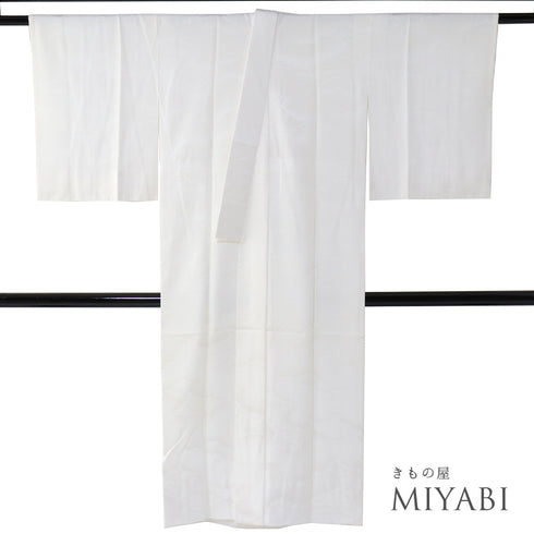 長襦袢 リサイクル 長襦袢 身丈130.7cm 裄64.6cm 袷 雲取り柄 地紋 ホワイト Mサイズ しつけ糸 正絹 Aランク