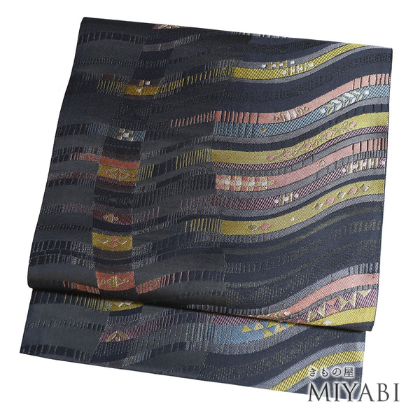 袋帯 リサイクル 帯丈442cm 六通 雅流献上文 彫漆蒔絵 ネイビー Mサイズ 正絹 Sランク お洒落