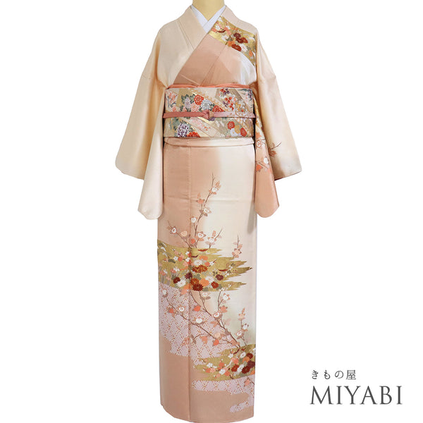 付下げ リサイクル 身丈158cm 裄64.8cm 袷 立花柄 菊柄 金駒刺繍 地紋 ピンク Mサイズ セミフォーマル 落款 正絹 広衿 Sランク