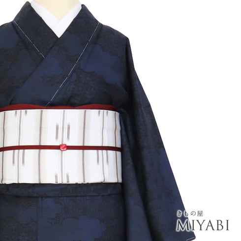 紬 リサイクル 身丈163.8cm 裄64.8cm 袷 雲取に麻の葉柄 ネイビー Lサイズ お洒落 カジュアル しつけ糸 正絹 広衿 Sランク