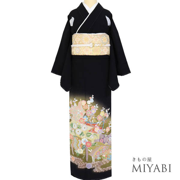 黒留袖 リサイクル 身丈164.5cm 裄66.4cm 袷 雪輪柄 金駒刺繍 ブラック Lサイズ 落款 五つ紋 しつけ糸 正絹 広衿 Sランク