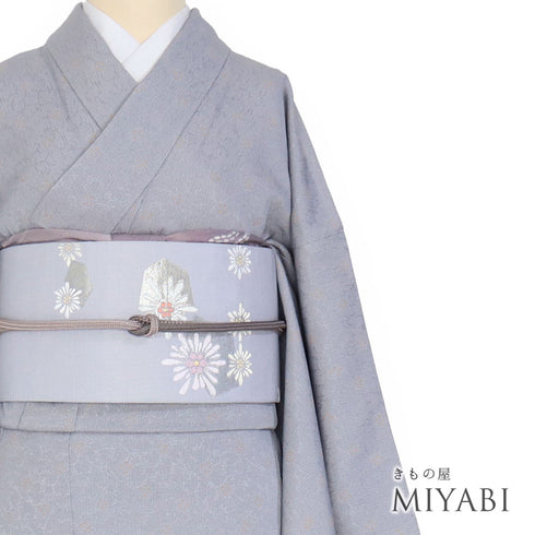 小紋 リサイクル 身丈159.5cm 裄67.2cm 袷 唐草や蔓 地紋彩色 グレー Mサイズ お洒落 カジュアル 正絹 広衿 Sランク