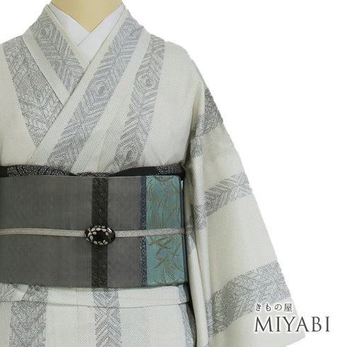 紬 リサイクル 身丈153cm 裄62.2cm 夏紬 絣模様 プリント柄 透け物 ホワイト Sサイズ お洒落 カジュアル ポリエステル 広衿 Sランク