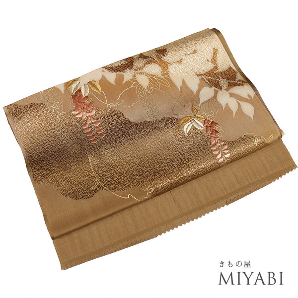 帯揚げ リサイクル お洒落 綸子 正絹 ベージュ 地紋 葉柄 新品・未使用品 AG-1218